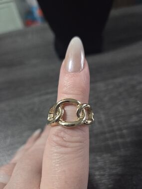 #170 paparazzi Shiny Gold Link Ring for Women